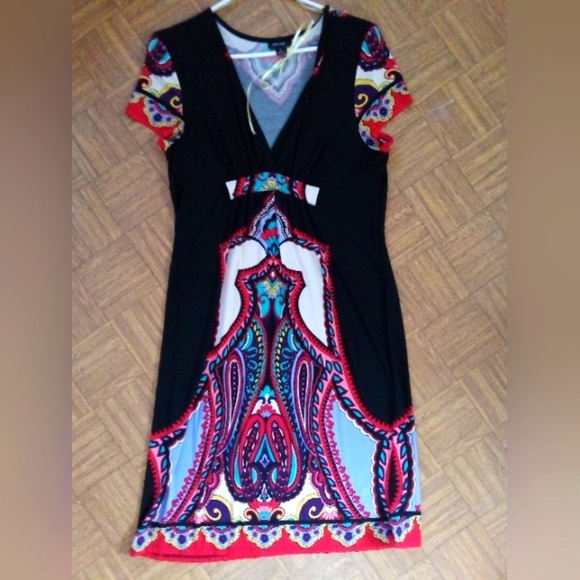 Dress - Picture 1 of 2